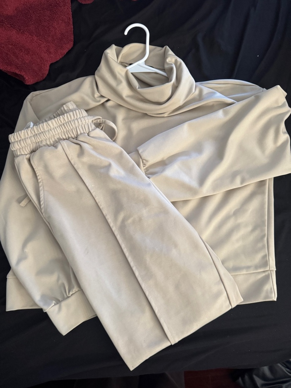 SHEIN Beige Elastic-Waist Jogger and Top Set